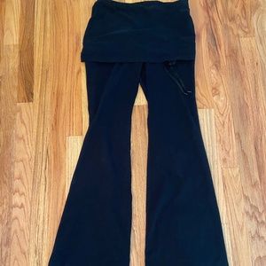 Athleta 2 in 1 flared pants